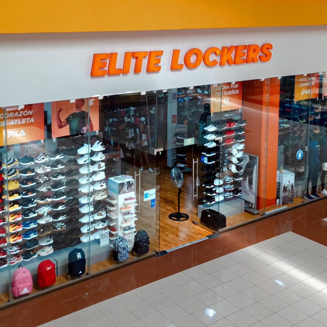 🏀 ¡Lo mejor para los que saben de estilo y deporte!Sneakers, pelotas, gorras y más en Elite Loc